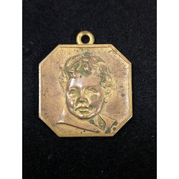 Vintage Sears National Baby Contest 1934 Honorable Mention Bronze Brass Charm - Picture 1 of 8